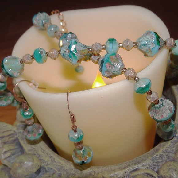 Handmade necklace/earring set with Czech aquamarine bicone beads - Picture 7 of 7